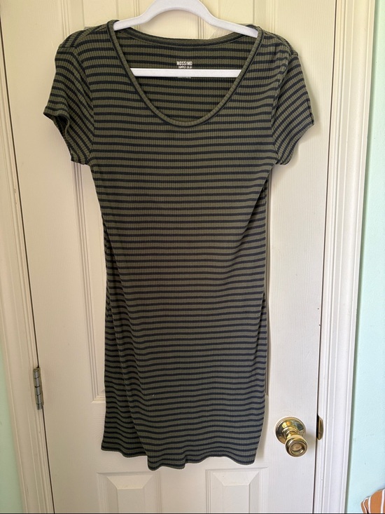Mossimo Supply Co. Dresses & Skirts - Mossimo Supply Co. Striped Scoop Neck T-Shirt Dress in Olive and Navy